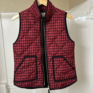 J Crew Factory Red Checkered Puffer Vest EUC